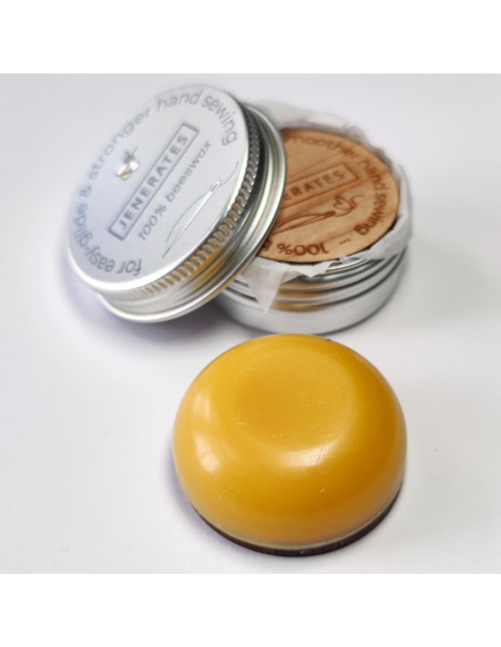 Vasetto di cera d'api per cucito a mano