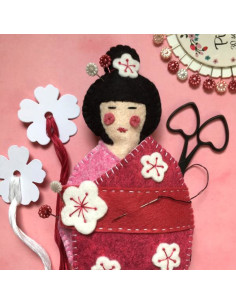 Kit feltro kokeshi puntaspilli e porta forbici