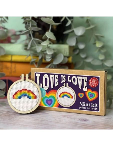 Mini kit ricamo a punto croce - Love is love